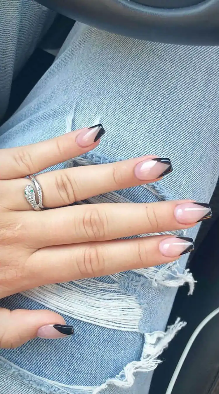 19 Fabulous Short Coffin Nail Designs - How to Determine Different Acrylic Nail Shapes 37