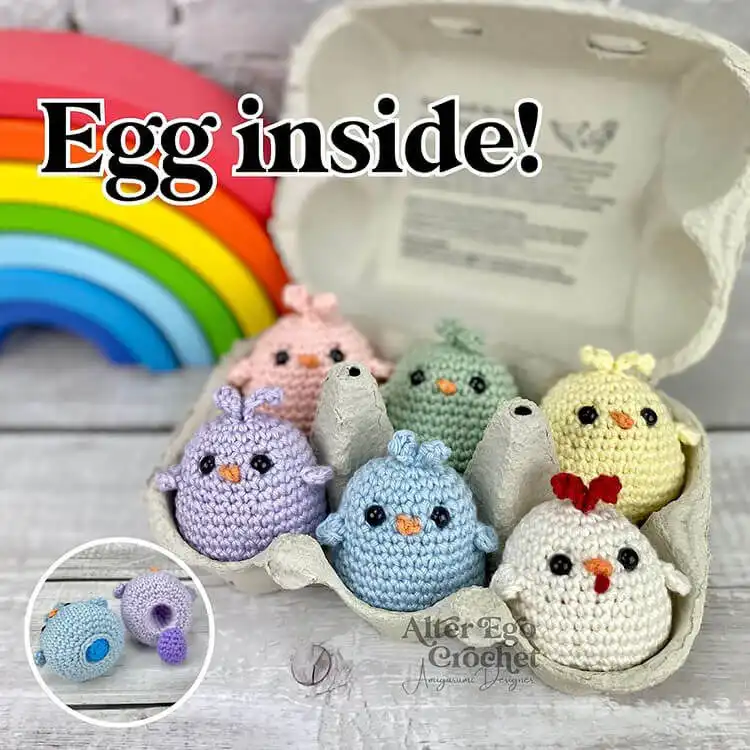 A clever Chicken with Egg Inside crochet toy, showing the surprise egg emerging from the chicken.