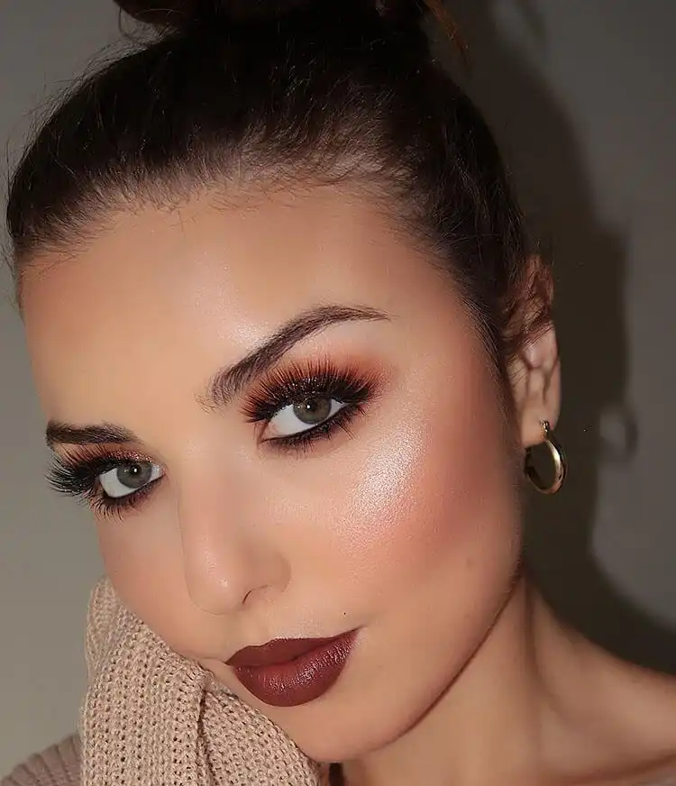 15 Halloween Makeup Ideas for Women - Easy Deer Makeup 7 Glossy nude lips paired with subtle eye makeup, offering a sophisticated balance for Halloween costumes.
