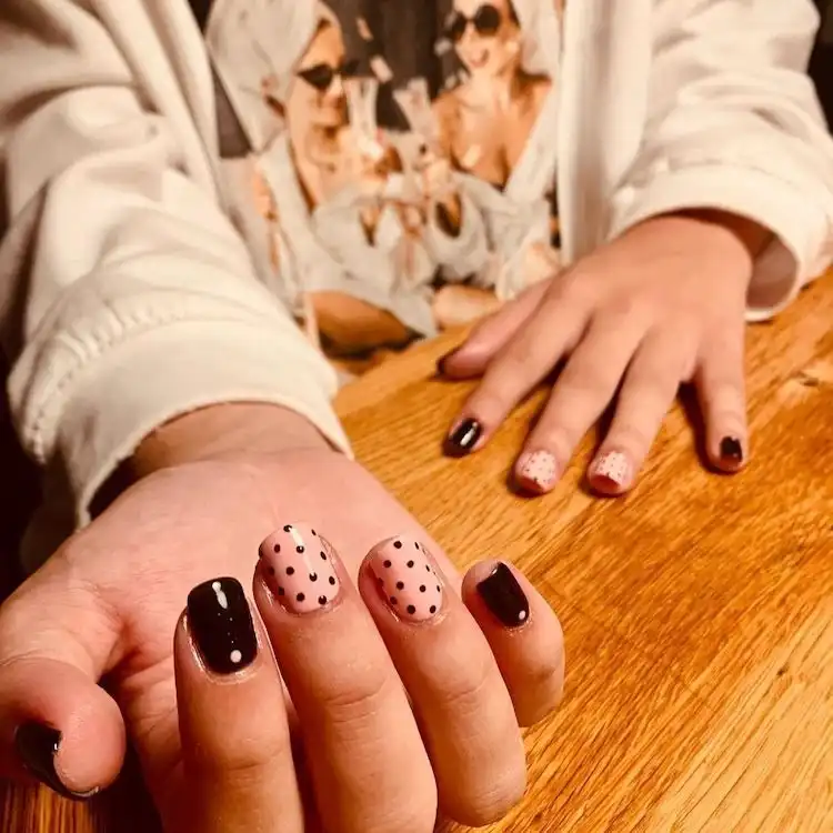 Fun DIY pink and black polka dot nail design, showcasing 16 Extraordinary Pink And Black Nail Design Ideas - French Tip Square Acrylic Nails