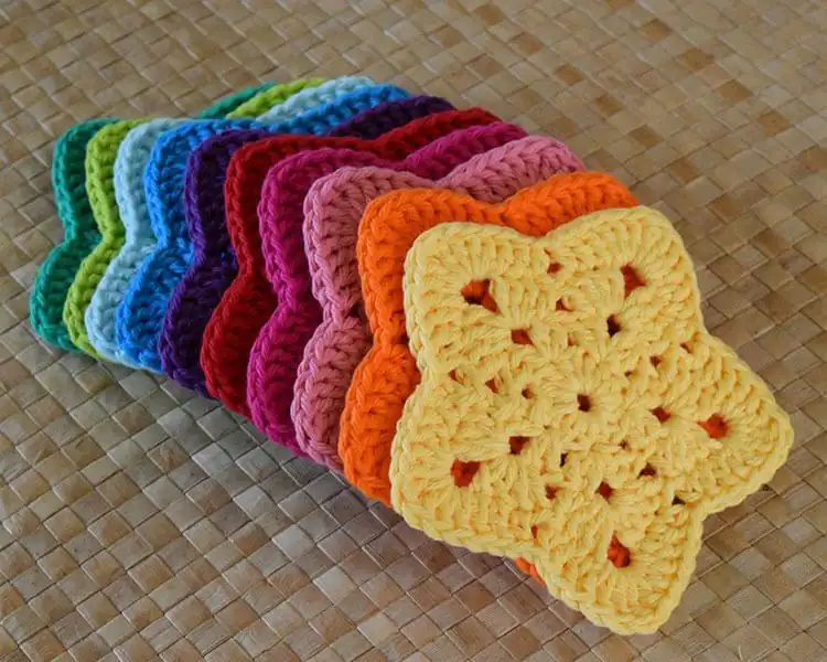 Crochet granny super star coaster in multi-colors