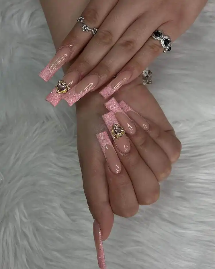 Sleek minimalist black tapered square nails with a flawless finish.
