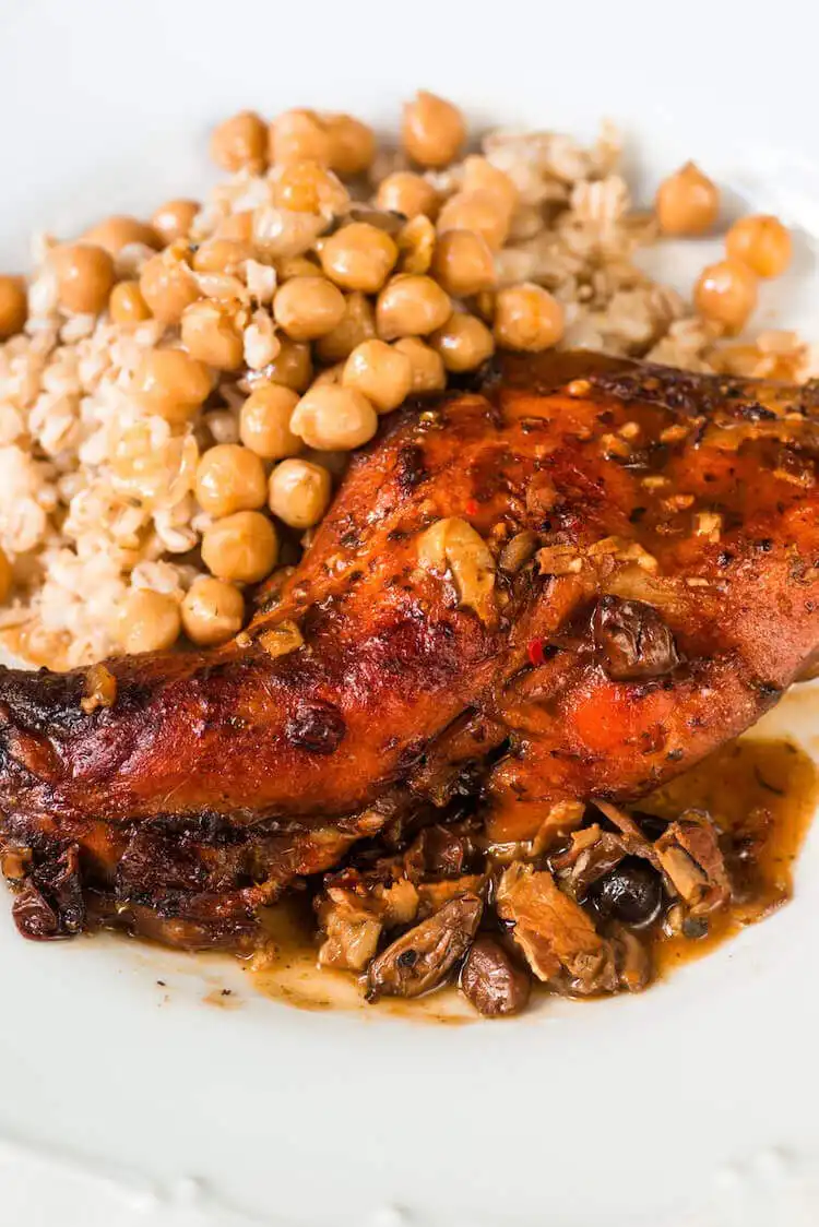 Barbecue squirrel pieces glazed with sauce, ready to serve, a classic game BBQ recipe