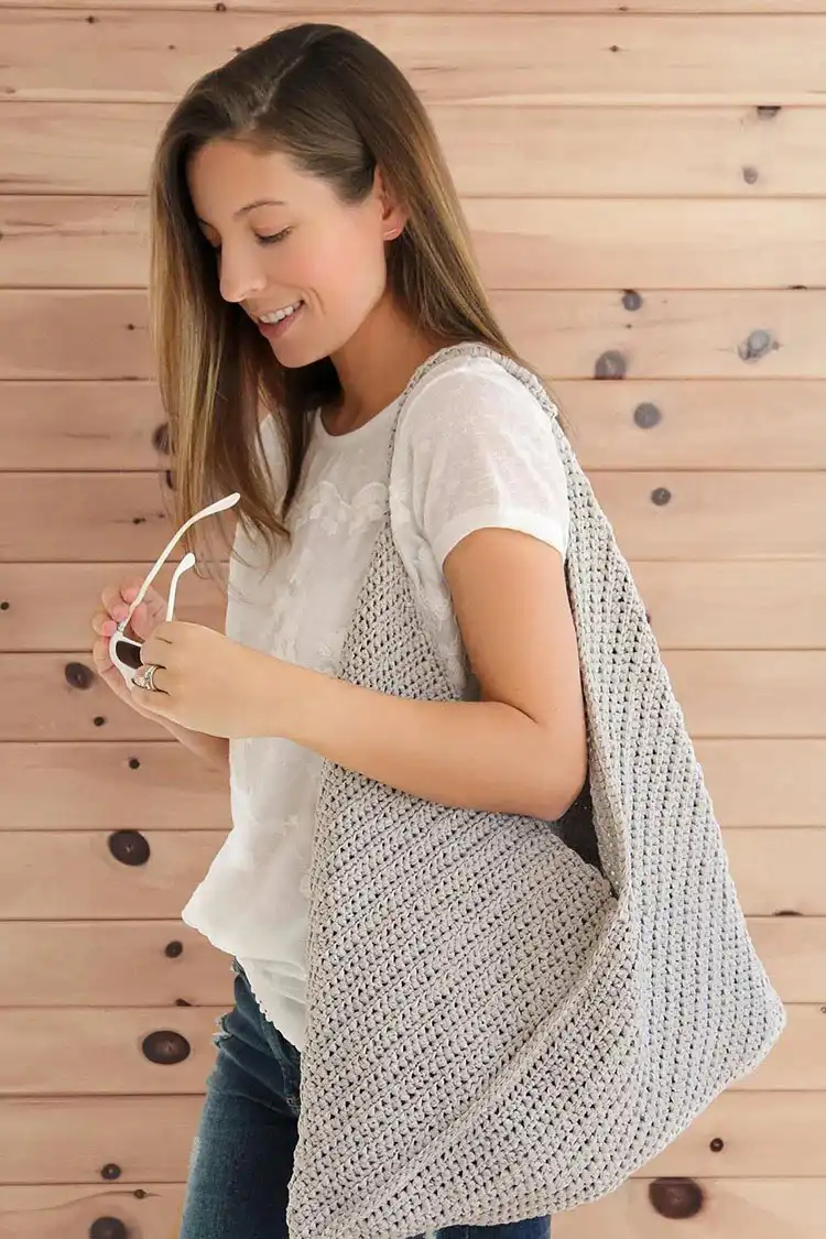 Miller Market Bag in a solid practical color, designed for beginners
