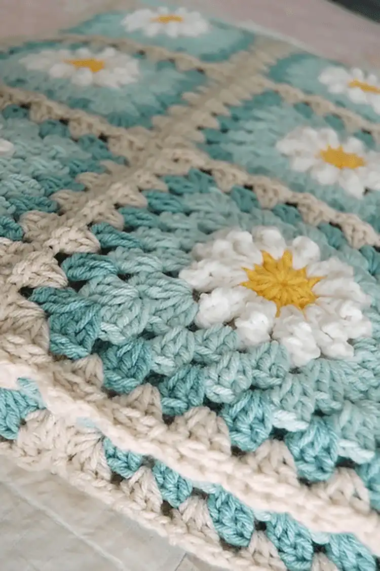 Classic Daisy Granny Square with a modern bubble-like center