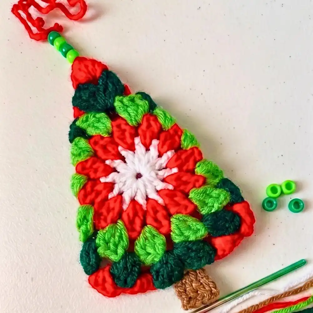 Crochet Hanging Christmas Tree Decoration, an easy holiday decor idea.