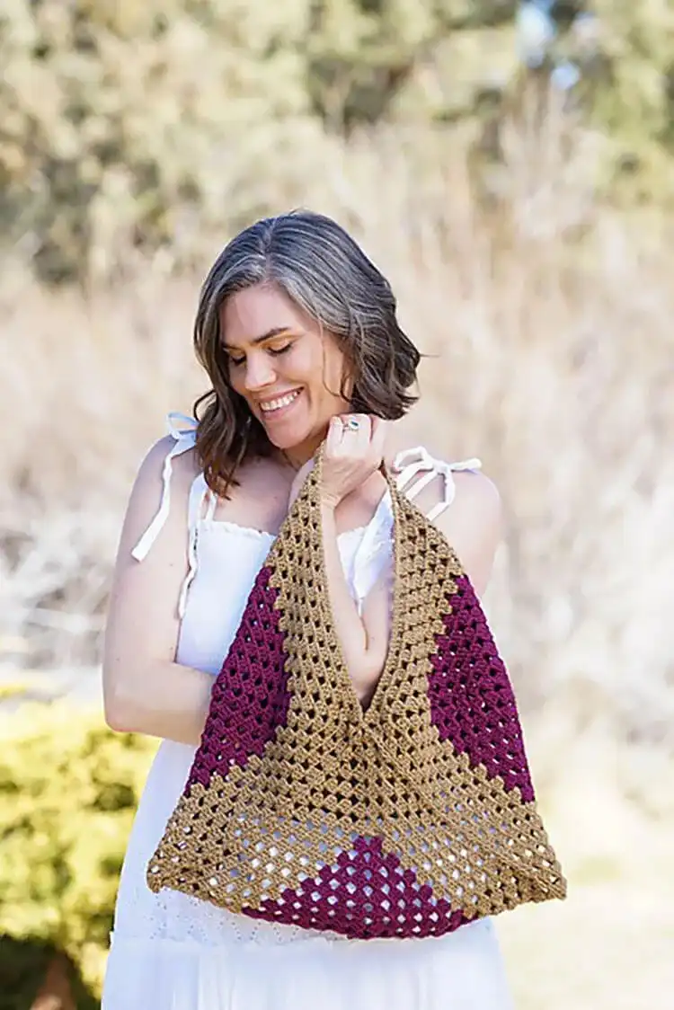Easy Crochet Flower Bag Pattern 21 Classic Granny Square Market Tote crochet, ideal for market or beach trips.