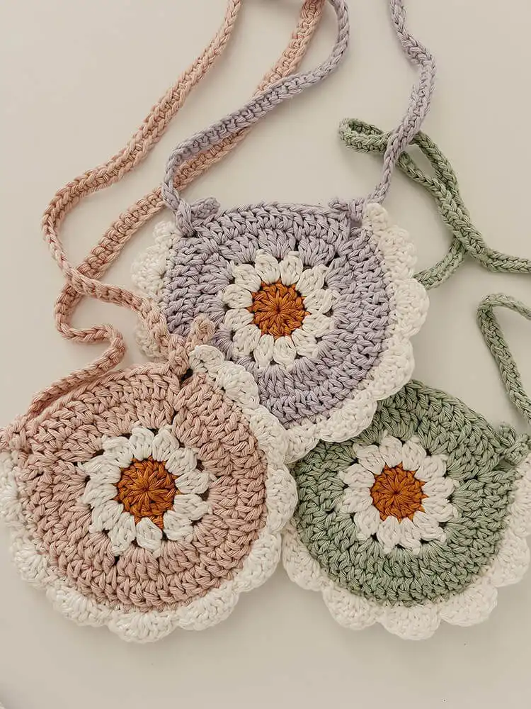 Easy Crochet Flower Bag Pattern 6 Small, compact Lilah Bag crochet in a light color, ideal for summer markets.