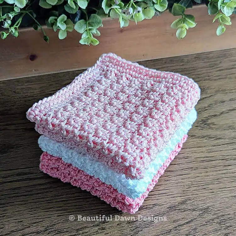 A close-up view of the completed border of a crochet dishcloth, detailing the even stitches, crisp corners, and neatly woven-in ends, a perfect finish for this Free Beginner Friendly Crochet Dishcloth Pattern.
