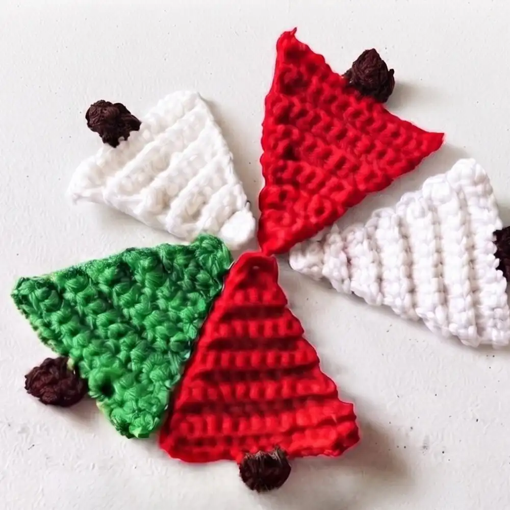 Crochet Hanging Christmas Tree Decoration Pattern, an easy holiday decor idea.