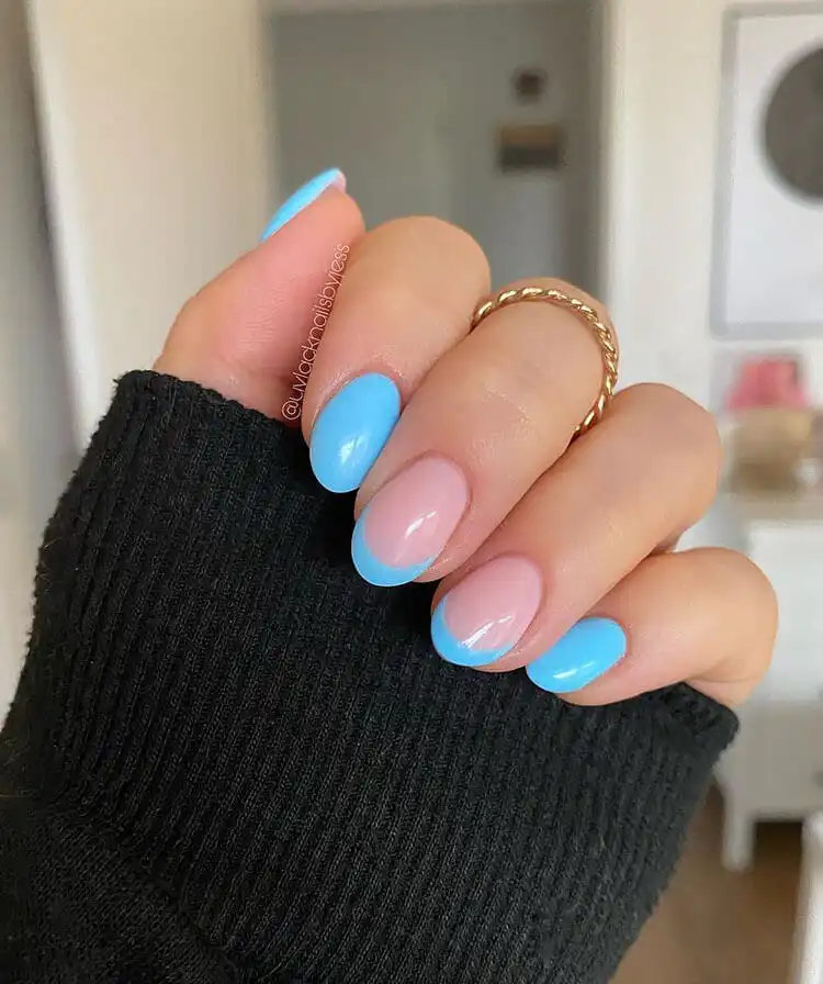 Green and White Almond Shaped Nail Design for Women - Great for Fall, Summer and Holidays 6 Stunning vibrant blue neon almond nails for women, showcasing simplicity and uniqueness