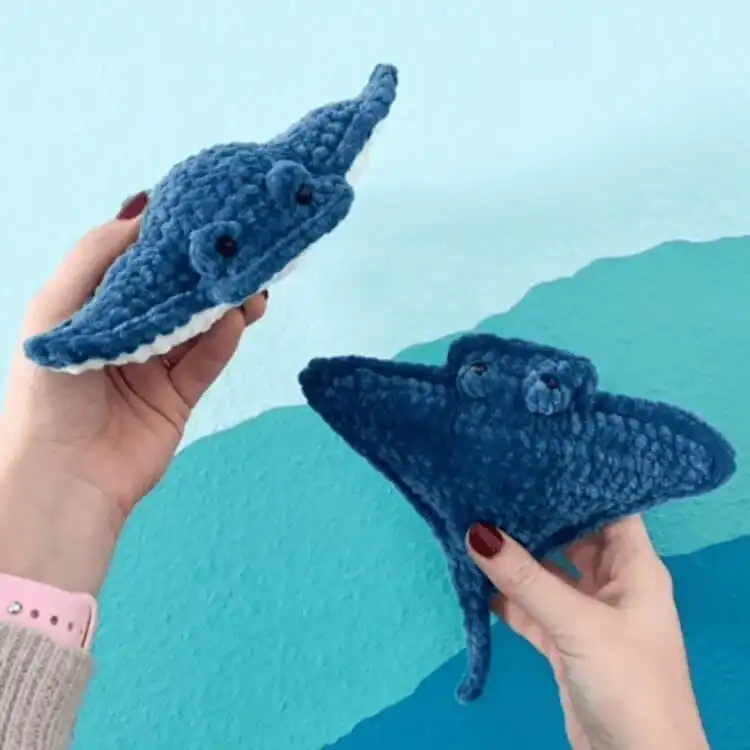No-Sew Amigurumi Crochet Patterns No-Sew Bronto 18 An adorable no-sew Connor the Manta Ray amigurumi with detailed wing edges.