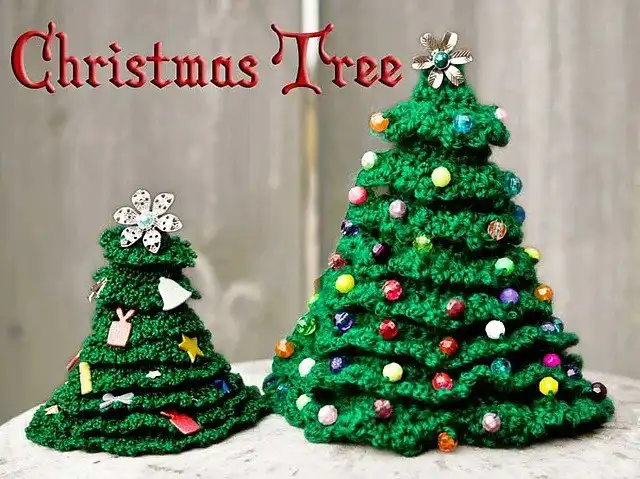 Rustic crochet Christmas tree made with natural, unbleached yarn, offering a farmhouse aesthetic.