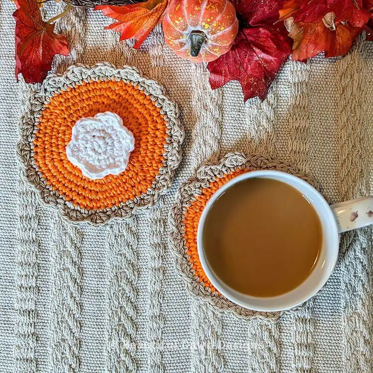 Crochet pumpkin pie coaster with textured crust
