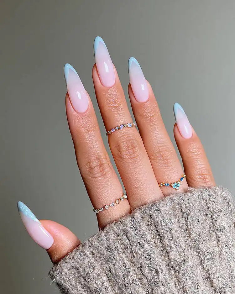 Classic blue and white floral nail design, perfect for summer, a wonderful blue nail design that is classic and bold.